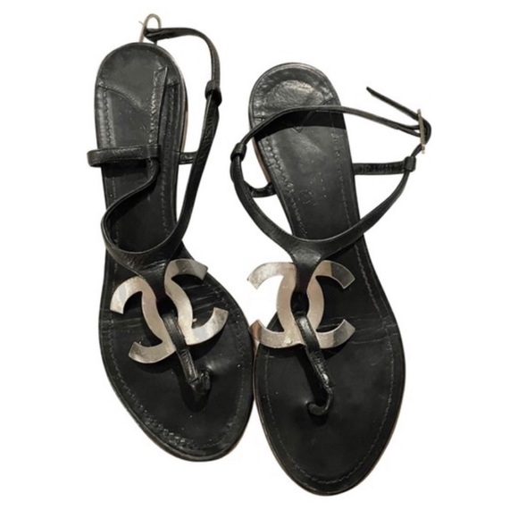 CHANEL large cc logo Entre doigts sandal - Picture 1 of 9